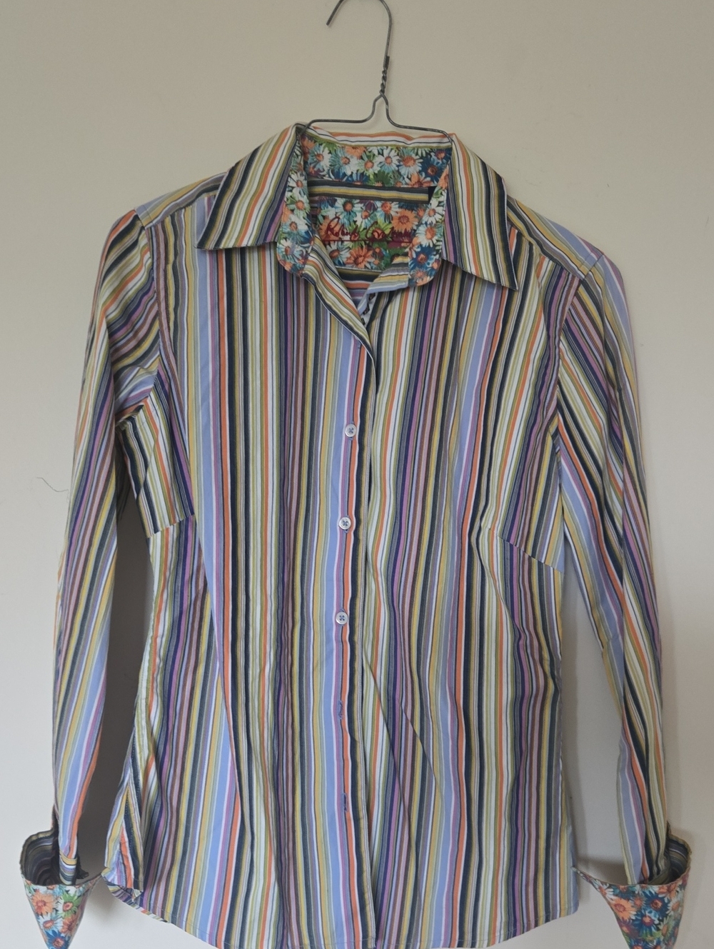 Robert Graham Multi-Color Stripe Button-Up Shirt